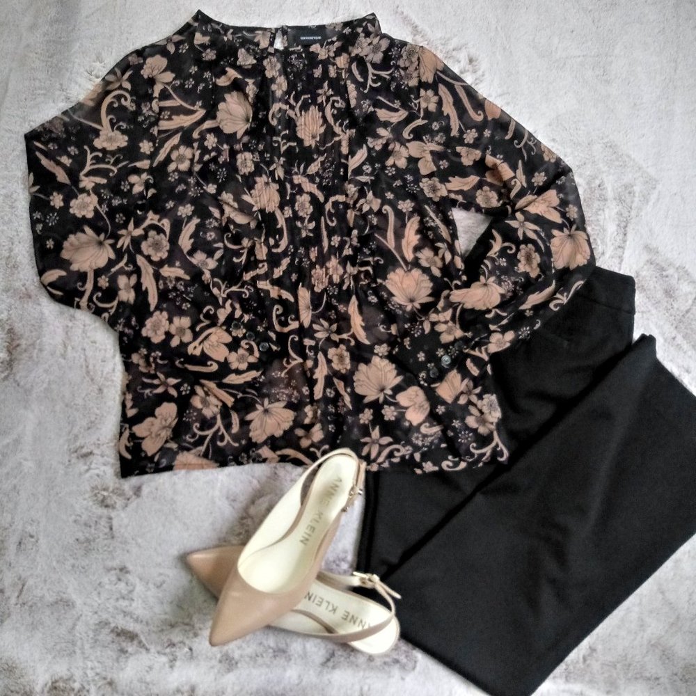 WHO WHAT WEAR Patterned Blouse XS